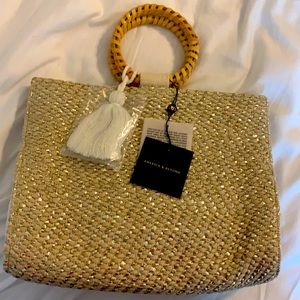 BNWT adorable straw handbag